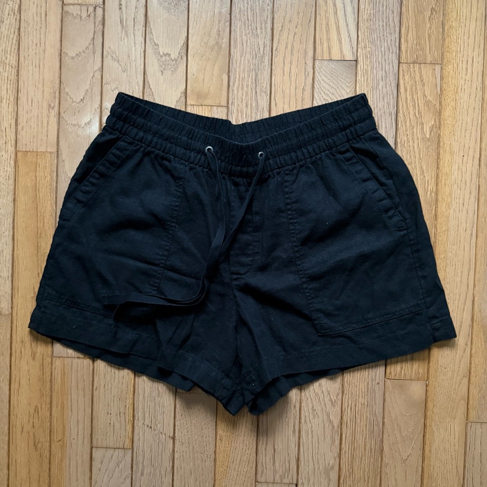 GAP Black Women's Linen Shorts